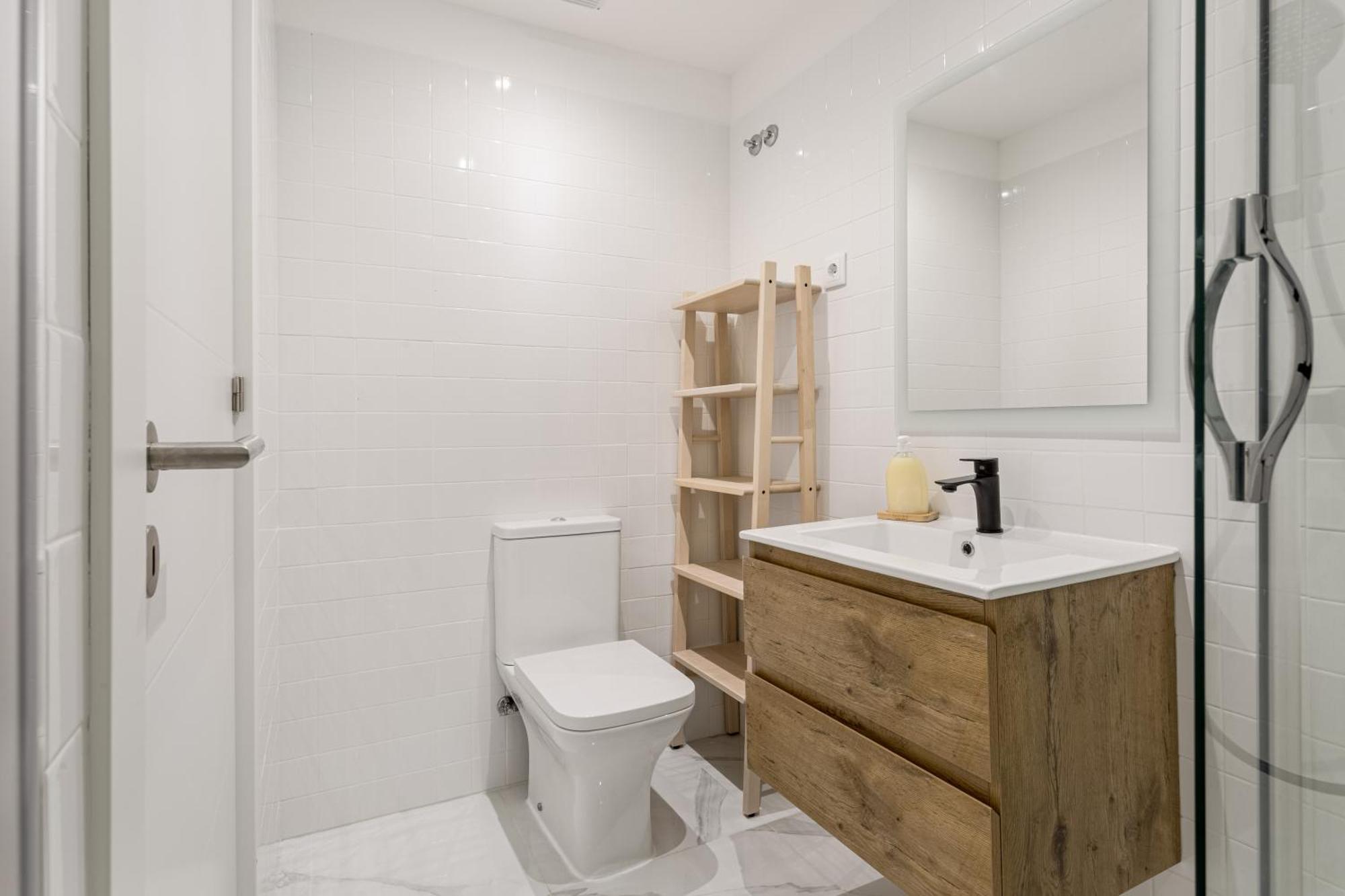 Joivy Minimalistic Apt W Patio In Principe Real Lissabon Buitenkant foto