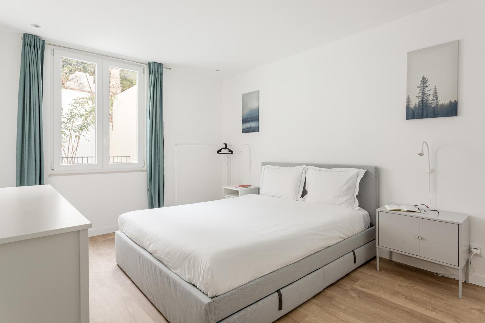 Joivy Minimalistic Apt W Patio In Principe Real Lissabon Buitenkant foto